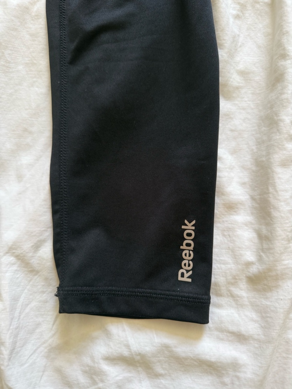 Reebok Women’s Black Leggings - Picture 3 of 4